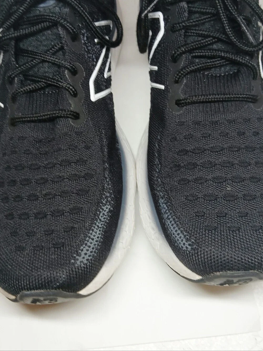 New Balance Fresh Foam 1080 Men's Size 12 Black White Running Shoes Sneakers - Picture 12 of 16